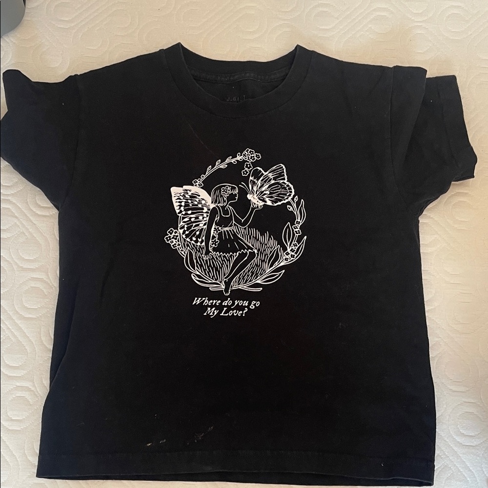 Brandy Melville  Shirt with Graphic Design